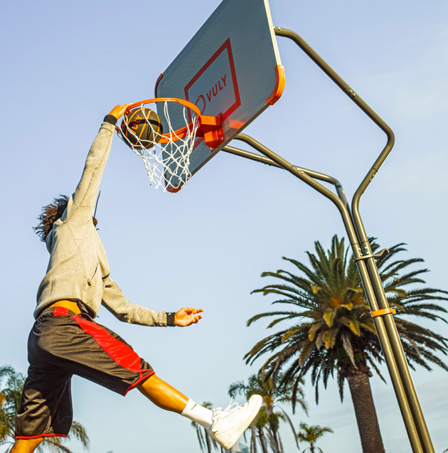 Raise or lower the basketball hoop in seconds.