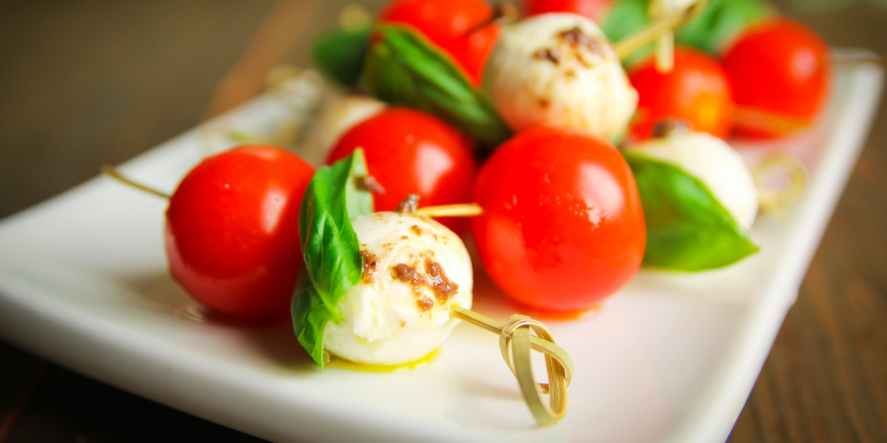 vuly-healthy-festive-canapes-caprese