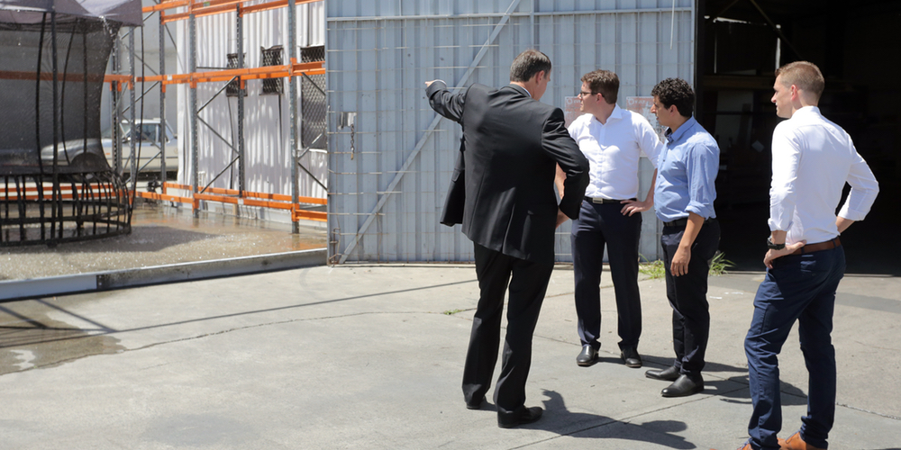 brisbane-mayor-quirk-vuly-trampolines-tour