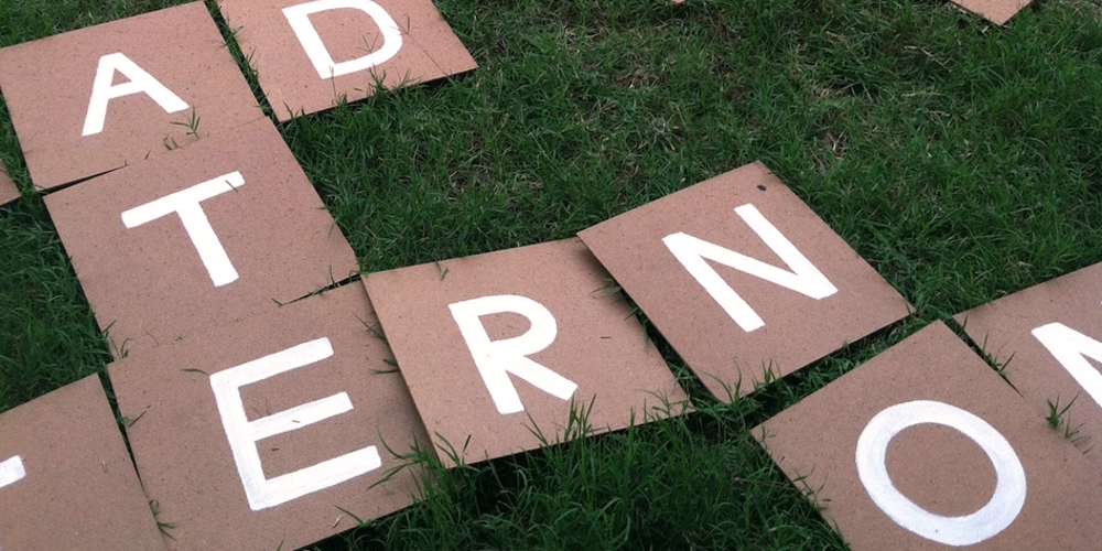 backyard-diy-lawn-games-scrabble