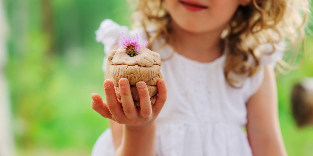vuly-trampolines-easter-fun-salt-dough