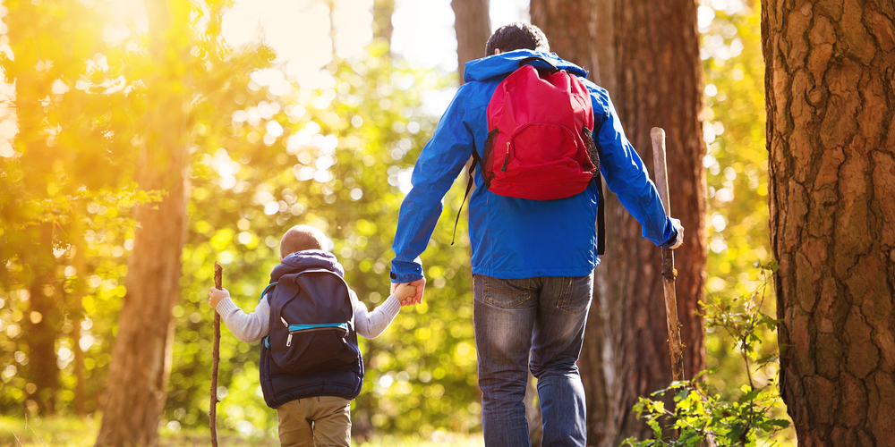outdoor-family-activities-trampoline-hike