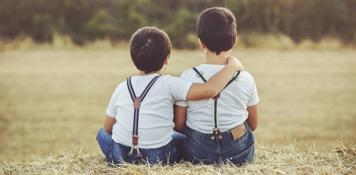Things to do on National Siblings Day 2021 | Vuly Play