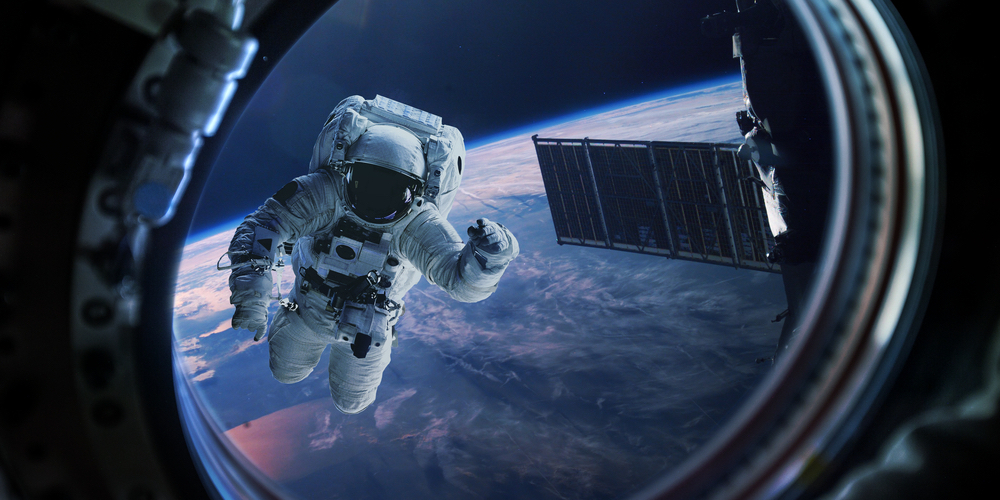 space-age-trampoline-training-astronauts.jpg