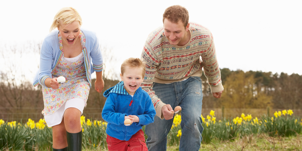 vuly-trampolines-easter-fun-egg-race