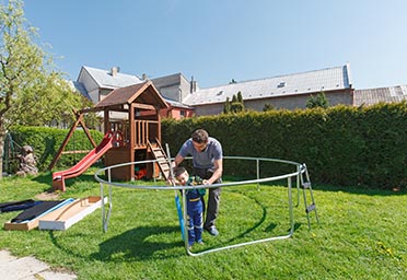 How To Disassemble A Trampoline