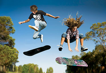 Skateboard Trampoline Tricks On A Vuly Deck 