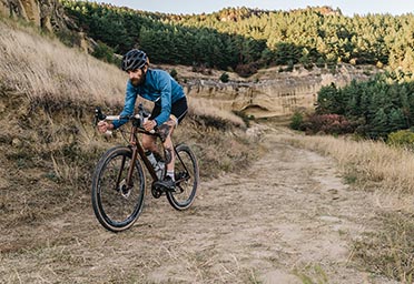 Gravel Bikes Vs Mountain Bikes - What's The Difference? 