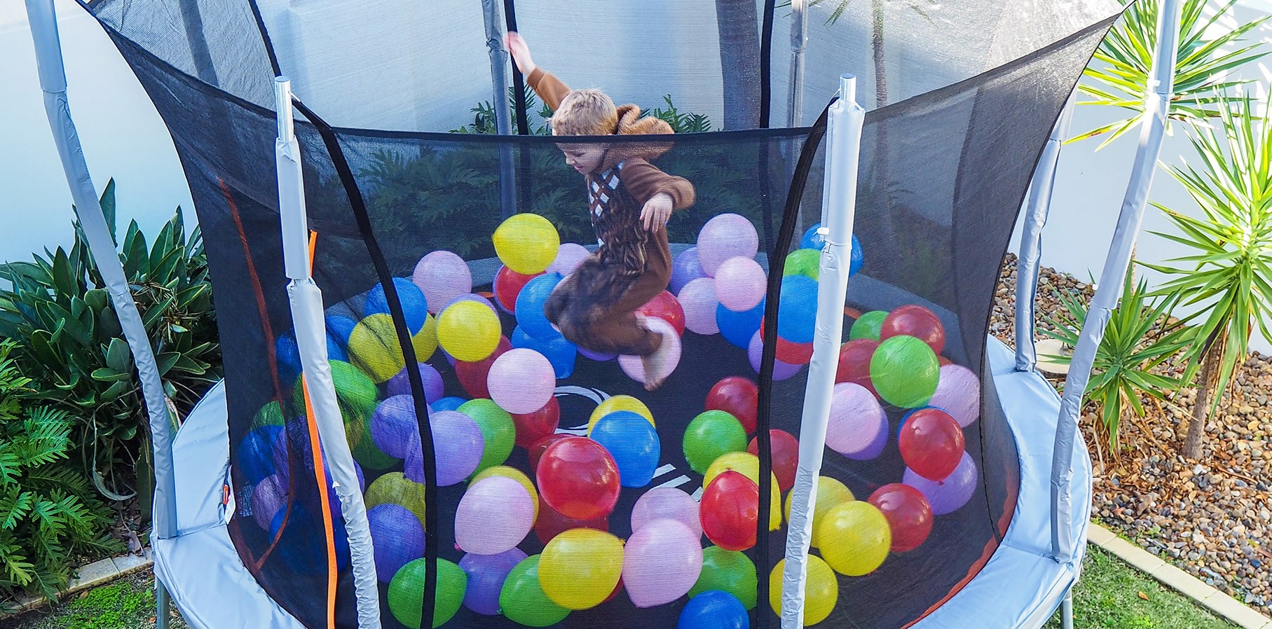 Ultra Trampoline Vuly Play