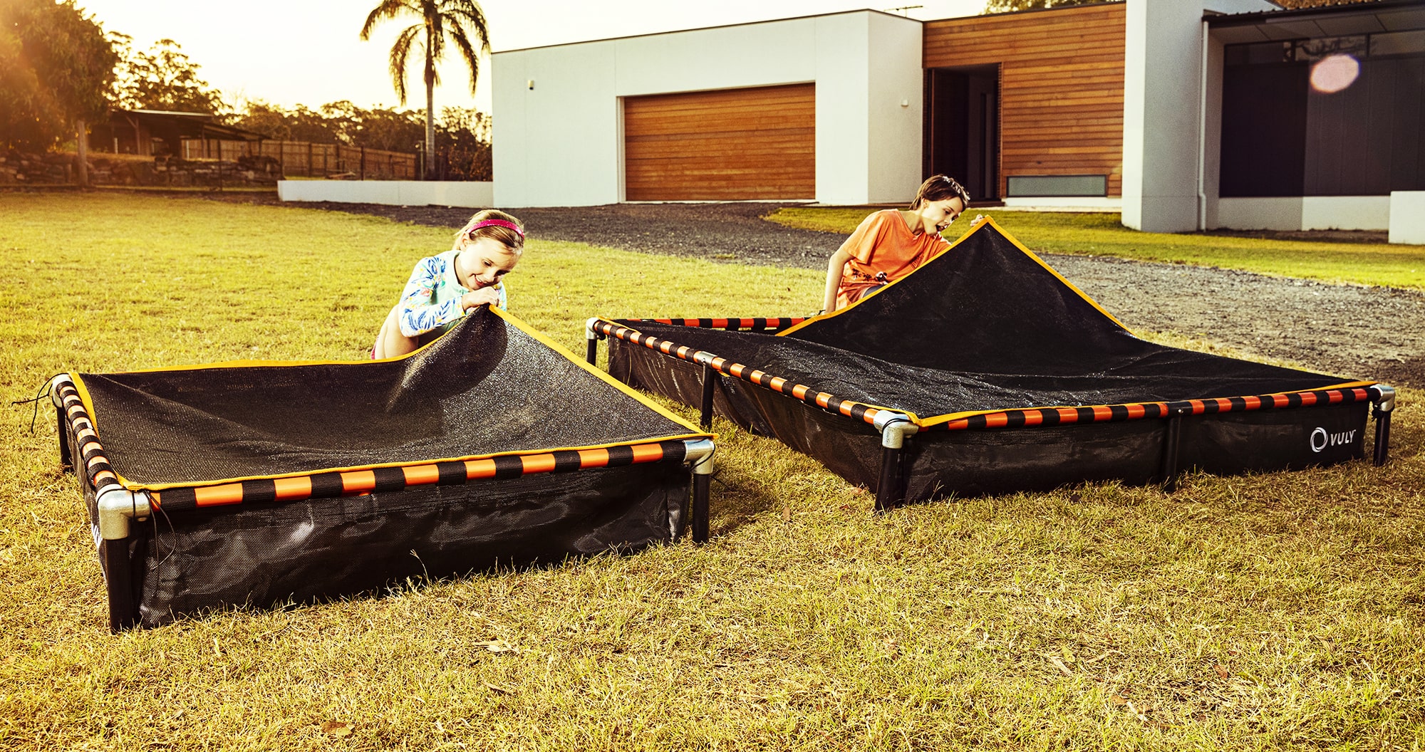 VULY Deluxe Sandpit | Instant Fun