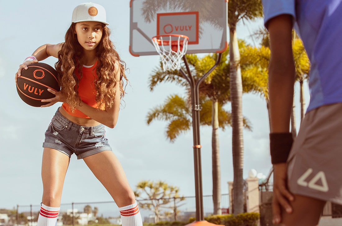 Vuly's basketball holding base.